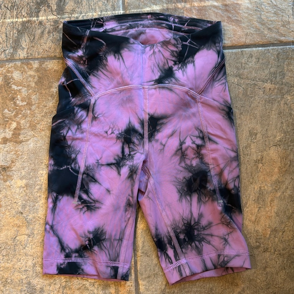 Lululemon shorts with pockets